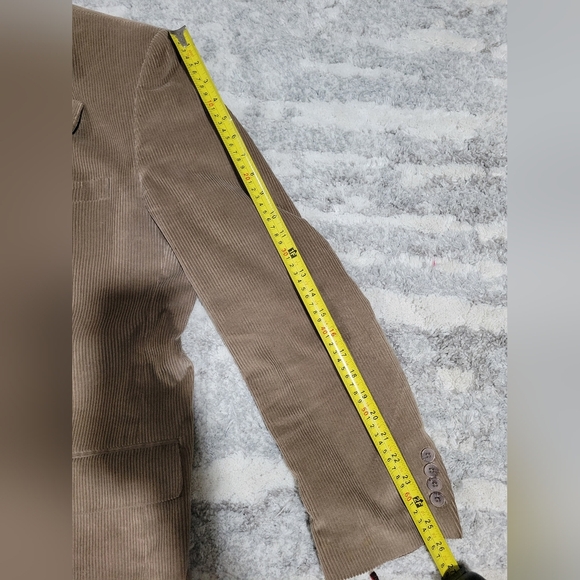 Men's Tan Corduroy Blazer - Picture 11 of 12